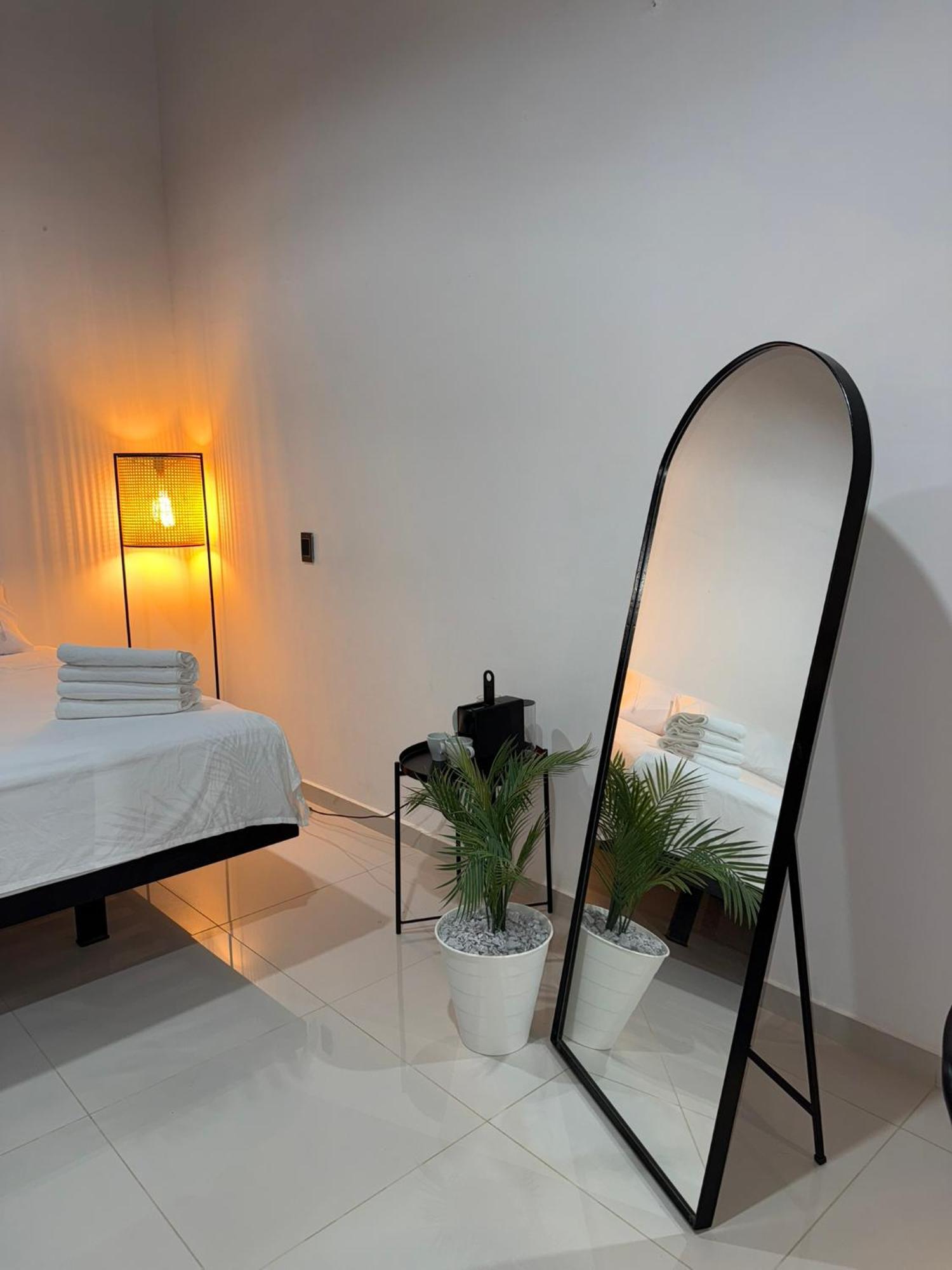 Clandestino - Hotel Boutique La Dorada Luaran gambar