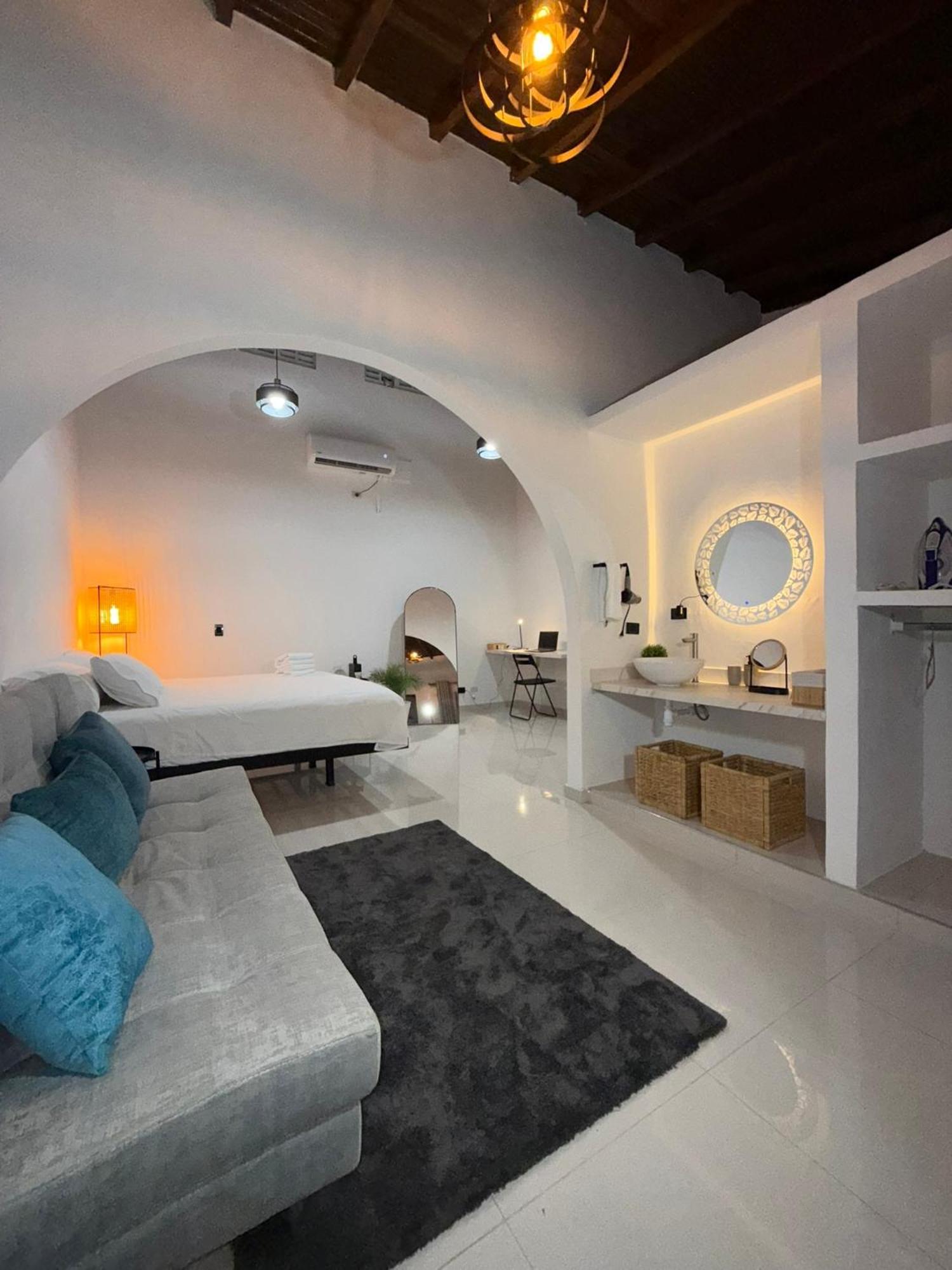 Clandestino - Hotel Boutique La Dorada Luaran gambar
