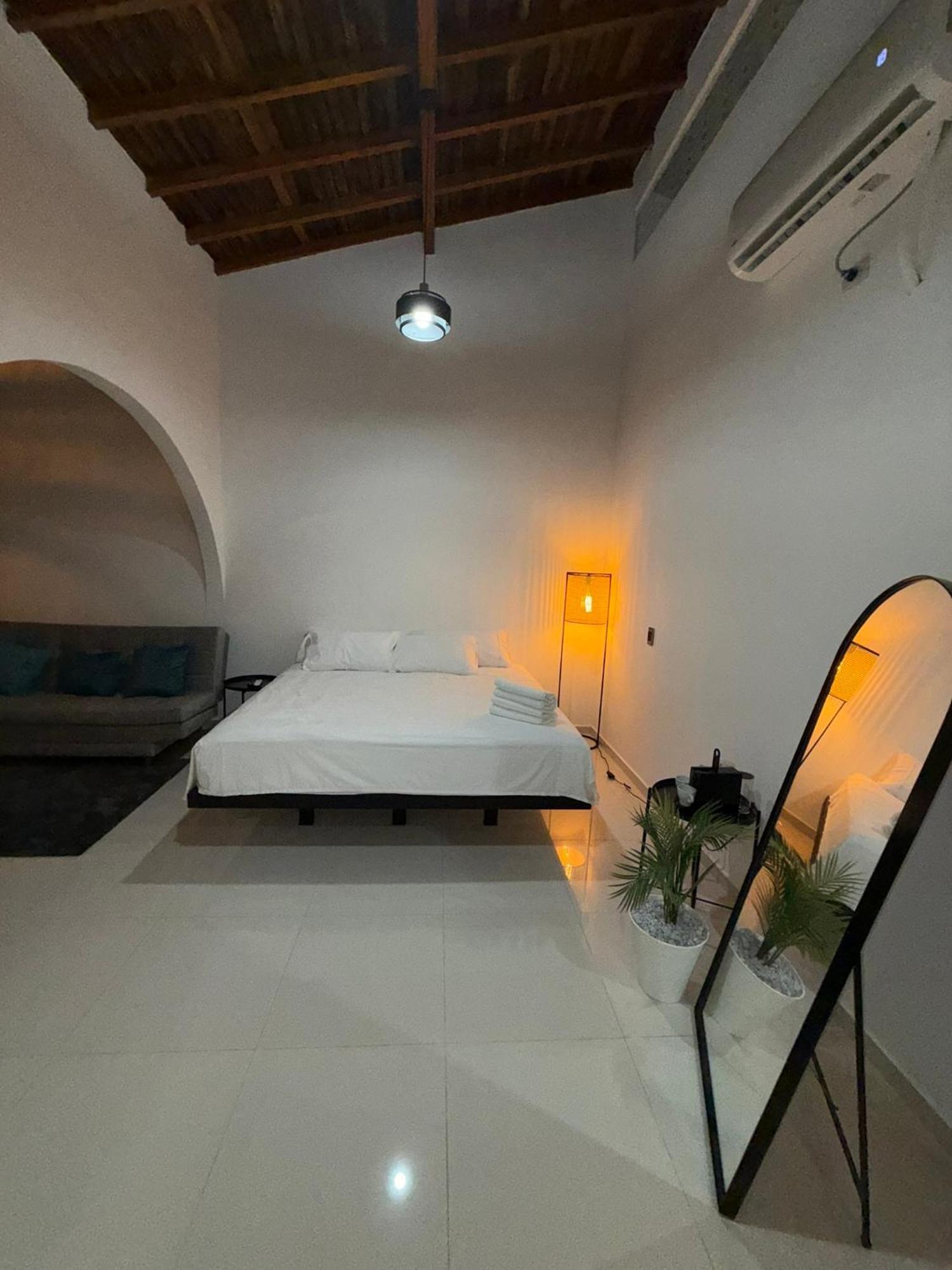 Clandestino - Hotel Boutique La Dorada Luaran gambar